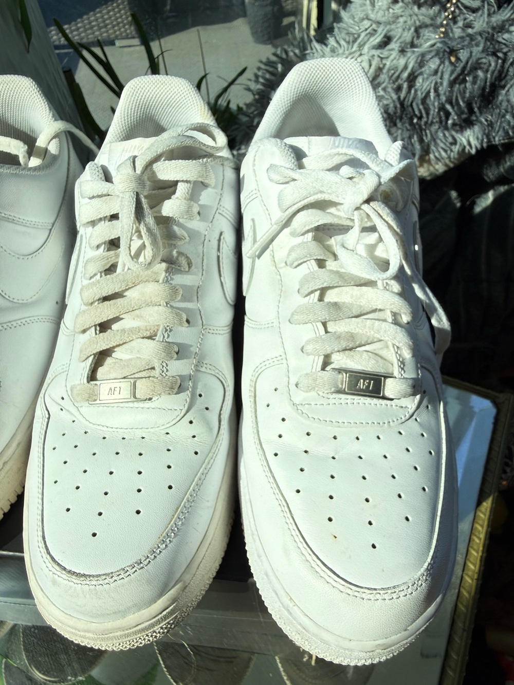 Nike Air Force 1 Men size 10,5 VERY Good condition of course authentic